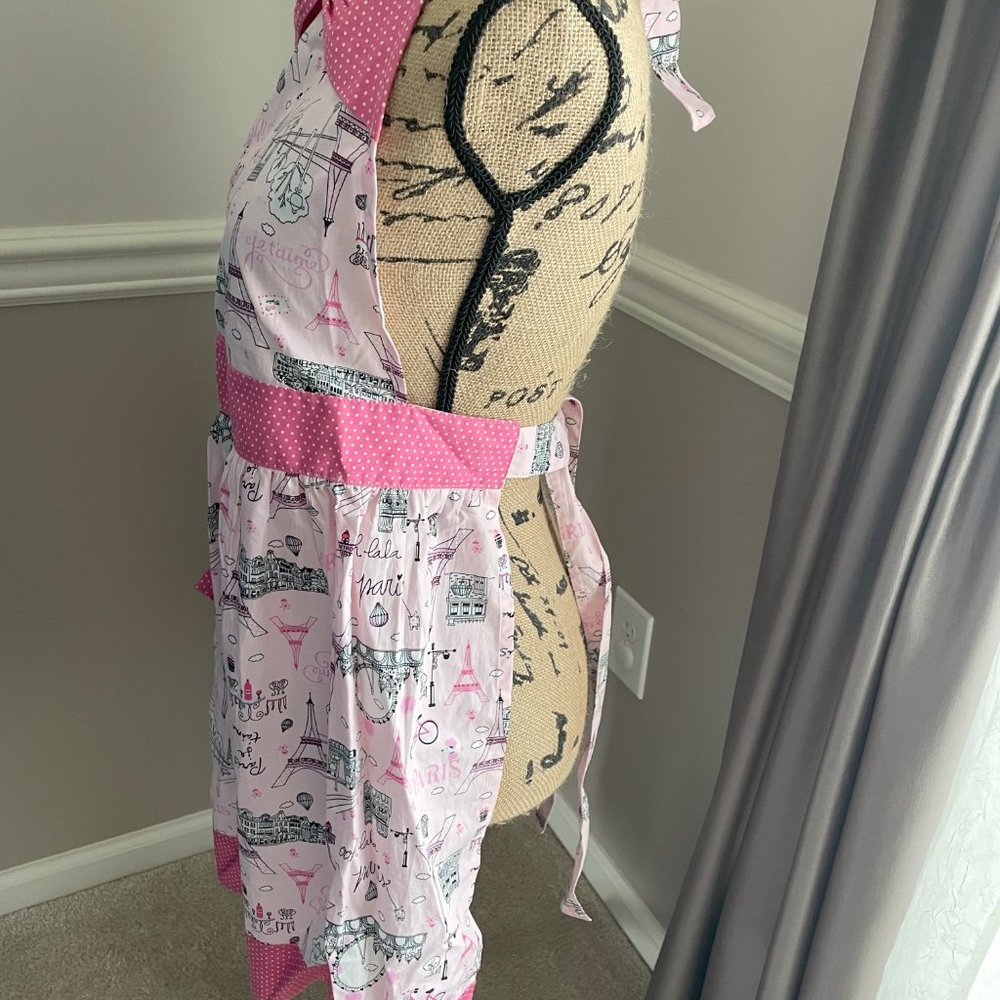Paris inspired Apron - Picture 3 of 6
